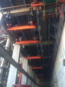 过轨吊施工现场